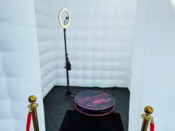 led tent met photobooth verhuur in eindhoven ledtent met photobooth verhuur in eindhoven
